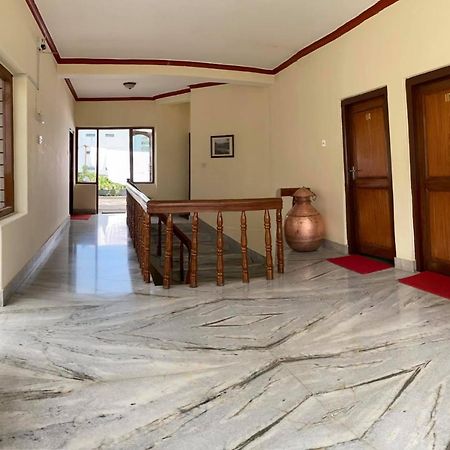 Hotel Blue Magnet Pokhara Esterno foto