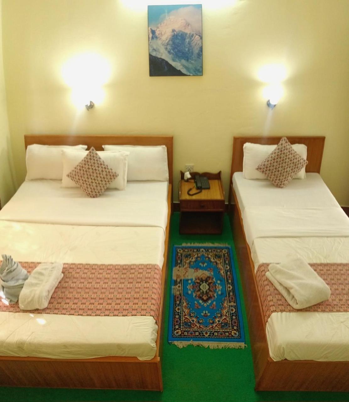 Hotel Blue Magnet Pokhara Esterno foto